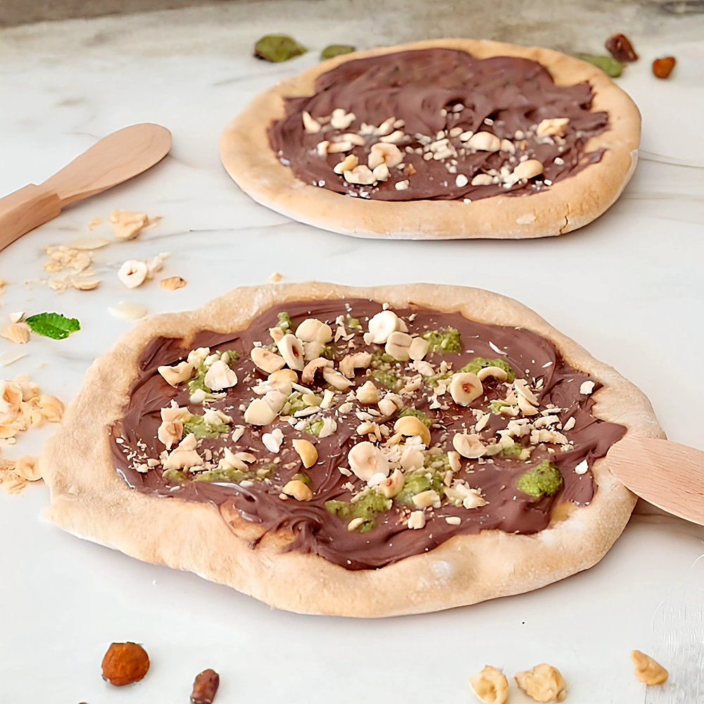 Pizza cu Nutella și Alune de Pădure Granulate